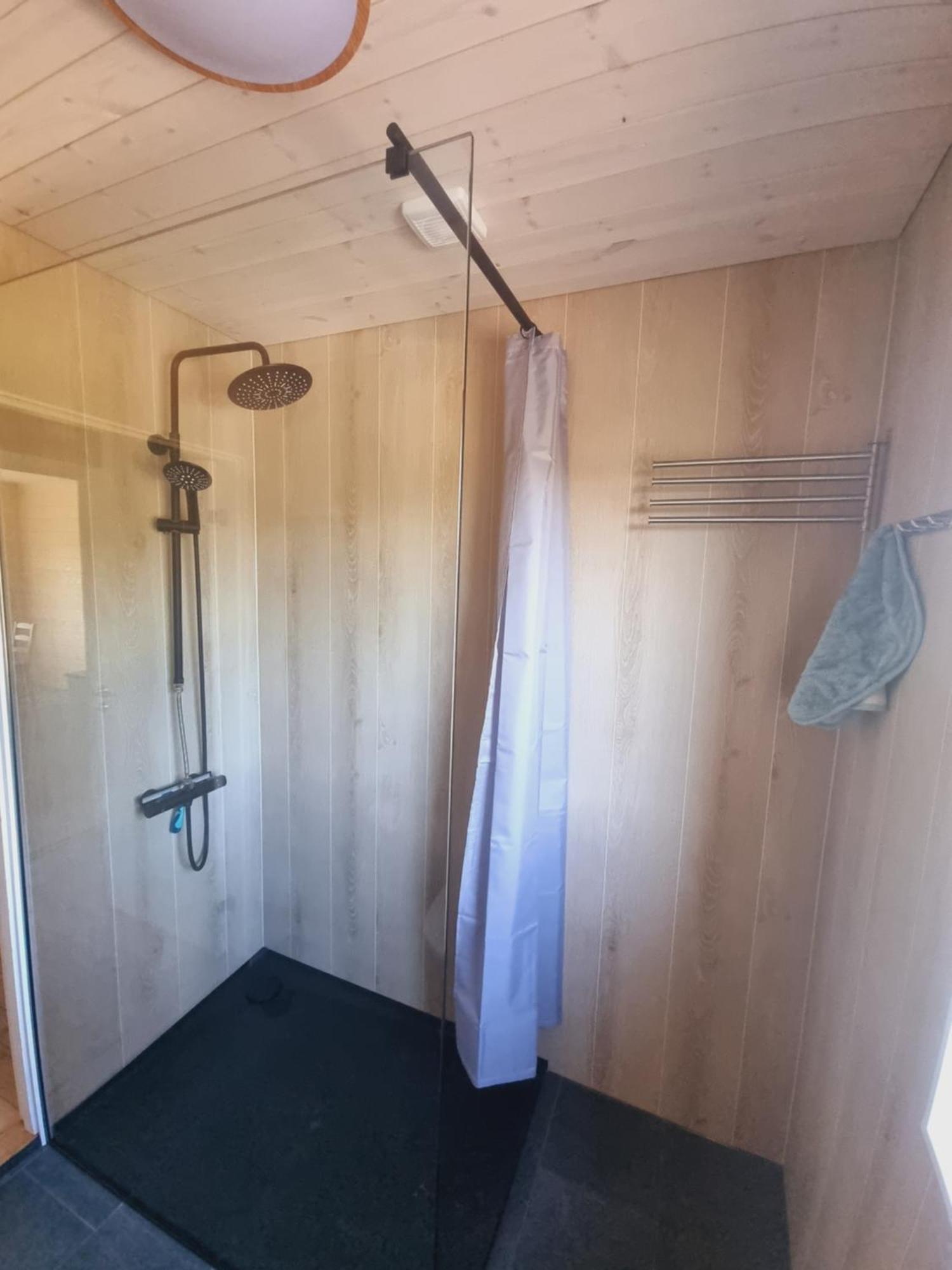 Elch Zimmer Wilderness Life Arvidsjaur Buitenkant foto